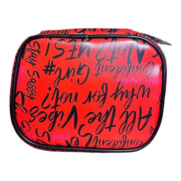 Sassy Jones 2-Piece Printed Nesting Cosmetic Bag Set - Picture 4 of 12